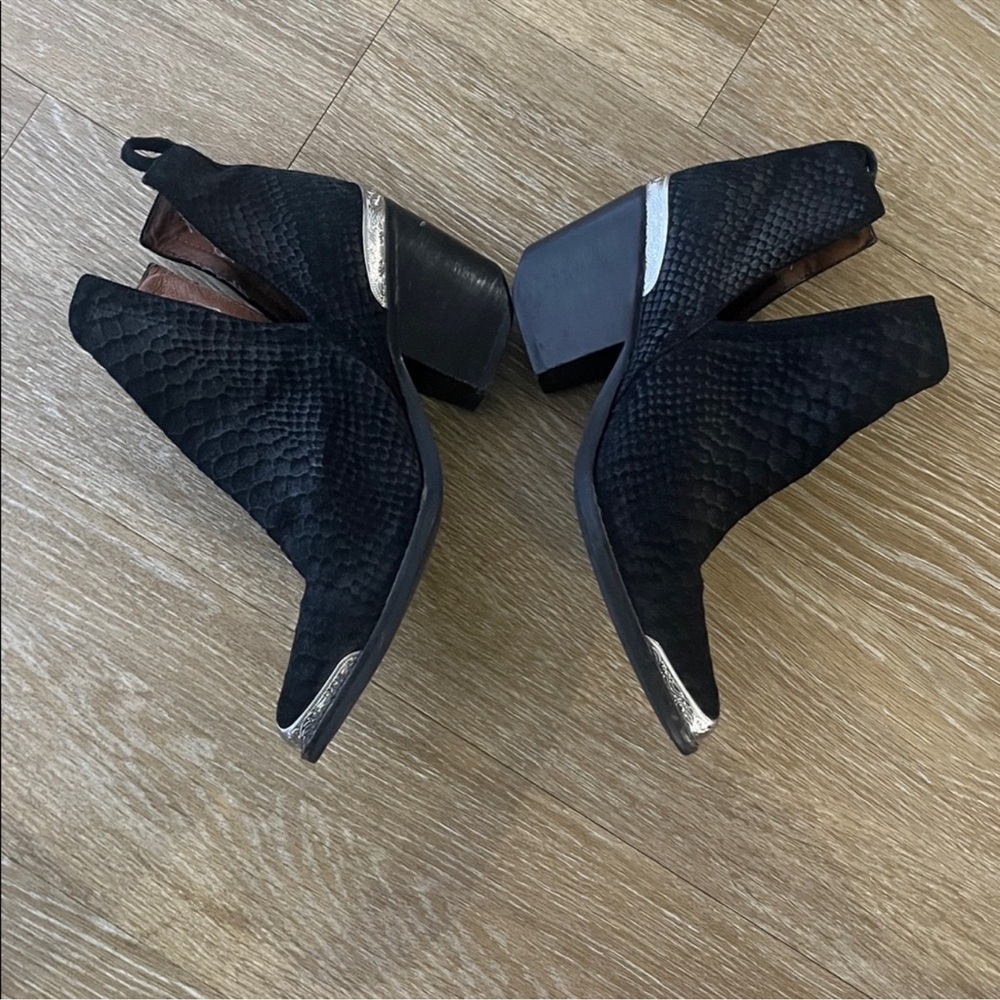 Jeffrey Campbell Cromwell Snakeskin Leather Cut Out Slip On Cowboy Ankle Boots